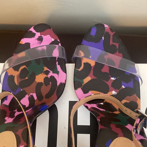 SCHUTZ - Picture 6 of 11